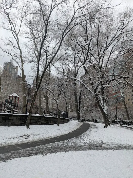 110 East End Avenue Picture 9