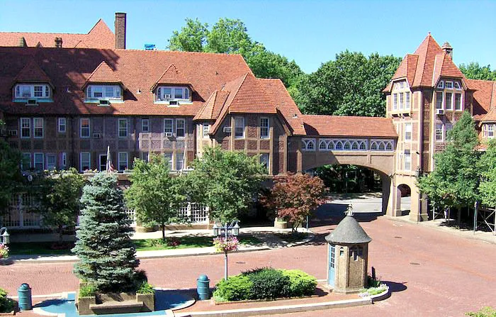Madison Realty Picture 1