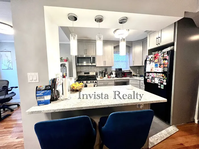 Invista Realty LLC Picture 7
