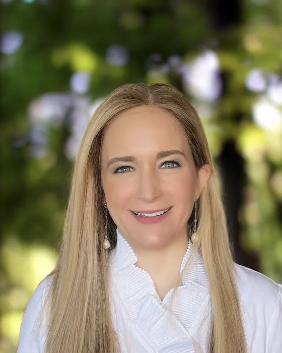 Cindy Glatt Realtor Picture 1
