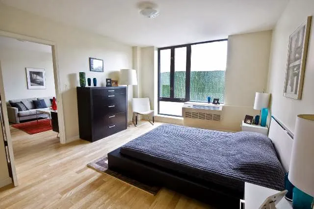 Astoria Rentals Picture 1