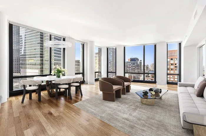 Gerard Sager Douglas Elliman Real Estate Picture 9