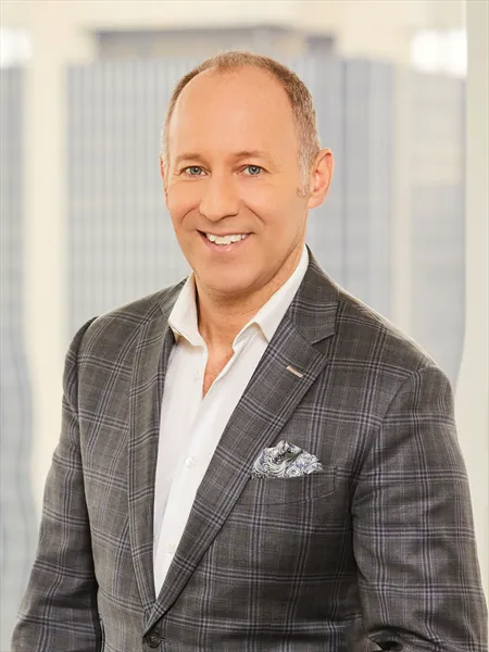 Steven Cohen Team - Douglas Elliman Picture 6