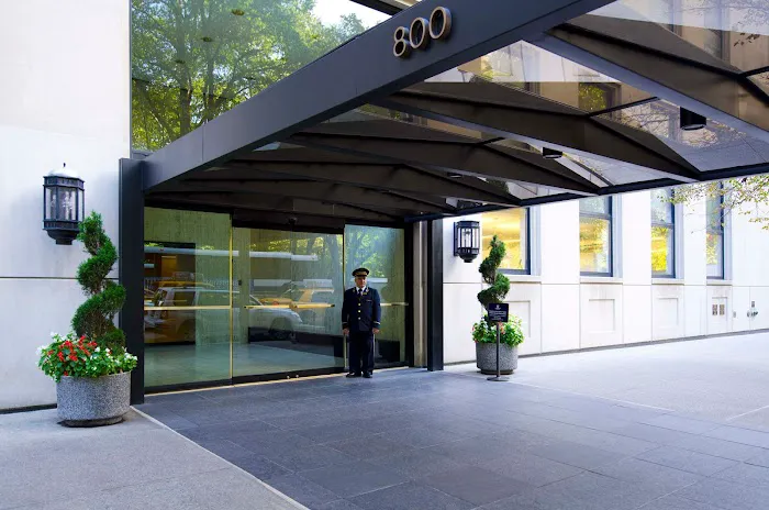 800 Fifth Avenue - Luxury Apartment Rentals Picture 6