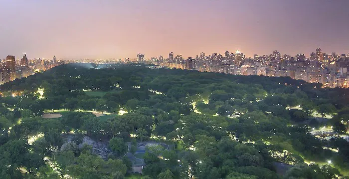 800 Fifth Avenue - Luxury Apartment Rentals Picture 8