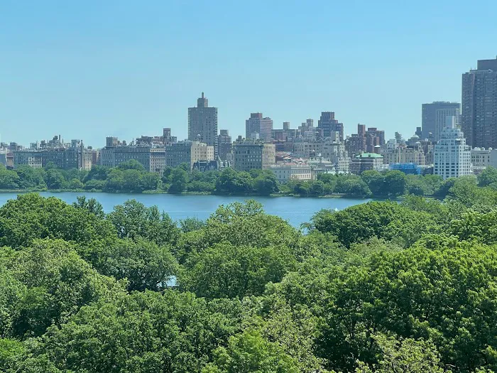 Rachel Realty NYC Picture 3