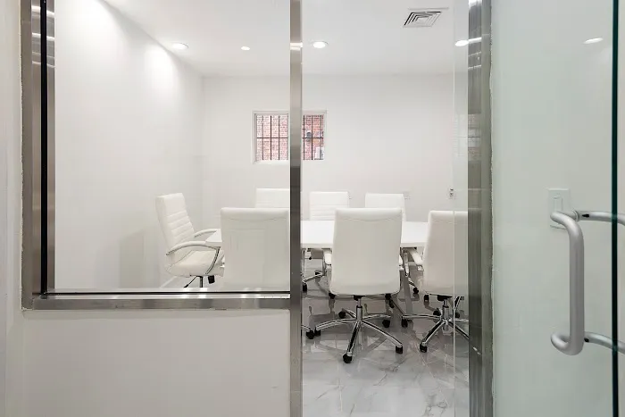 InstaHomes Realty, LLC Picture 6