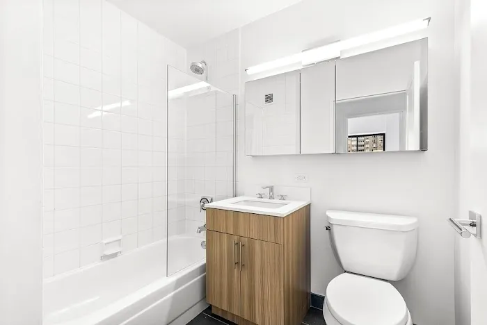200 East 87th Street Apartments Picture 7
