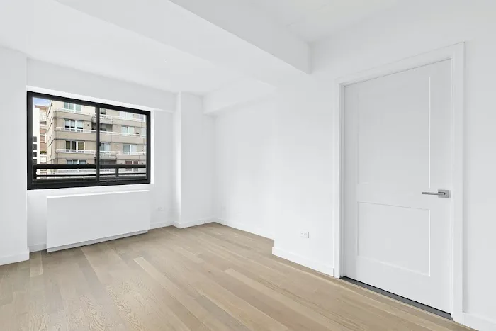 200 East 87th Street Apartments Picture 5