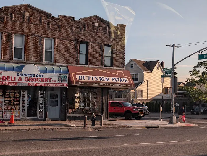 Butts Realty Inc Picture 6