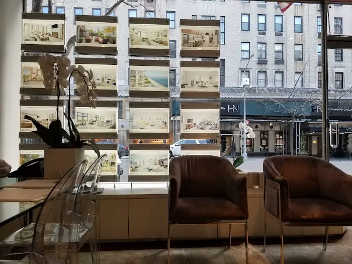 Douglas Elliman Real Estate Office in Upper East Side in New York, NY Picture 2