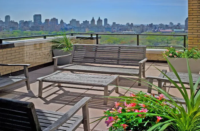 985 Fifth Avenue - Luxury Apartment Rentals Picture 8