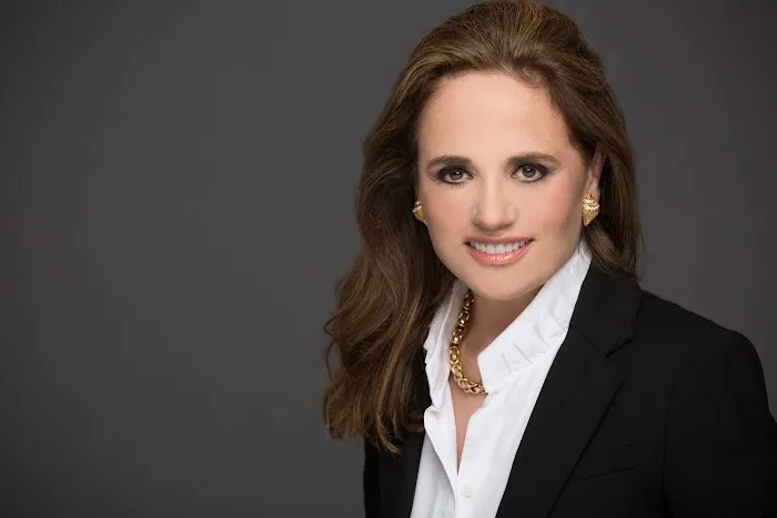 Danielle Rivoir Senior Global Real Estate Advisor - Associate Broker at Sotheby's International Realty Picture 1
