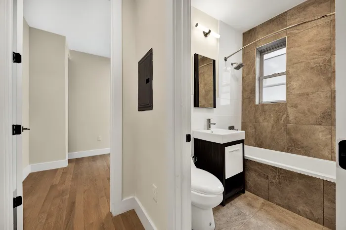 Parkstone Realty Inc. Picture 10