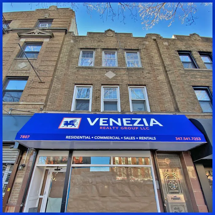 Venezia Realty Group LLC Picture 4