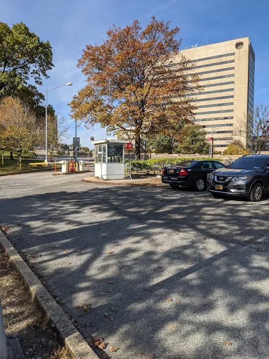 Regus - Forest Hills Tower-Queens Picture 10