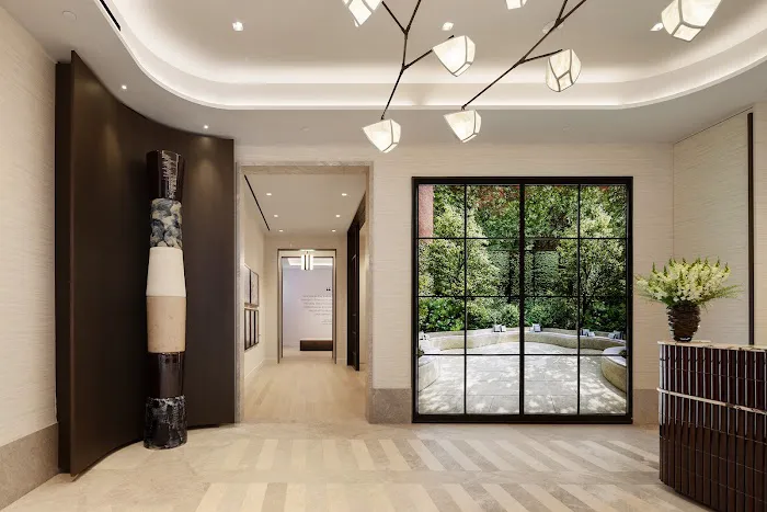 The Henry Sales Gallery Picture 4