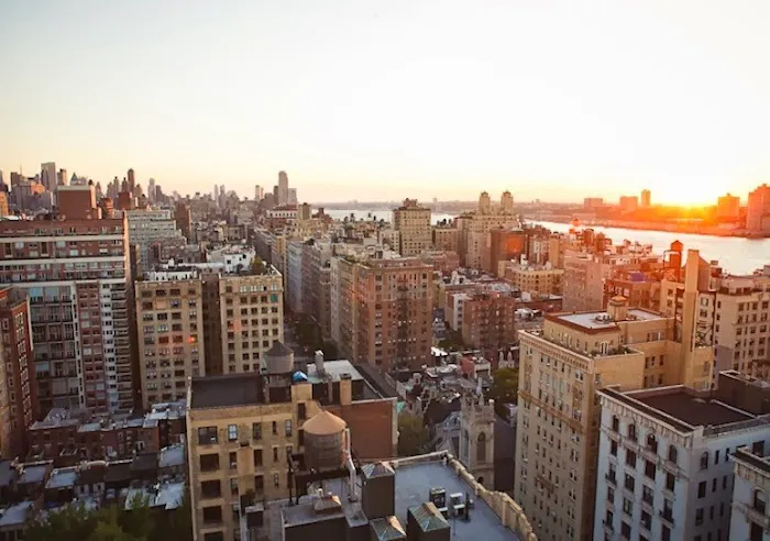 247 NYC Realty Picture 2