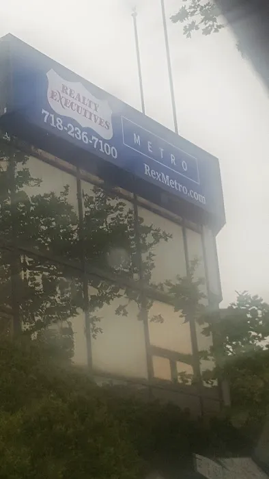 Calabrese Real Estate Picture 2