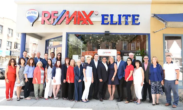 RE/MAX ELITE Picture 4