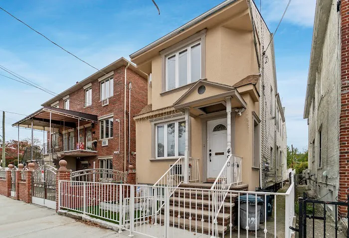 Ben Bay Realty Company of Ave U Picture 9
