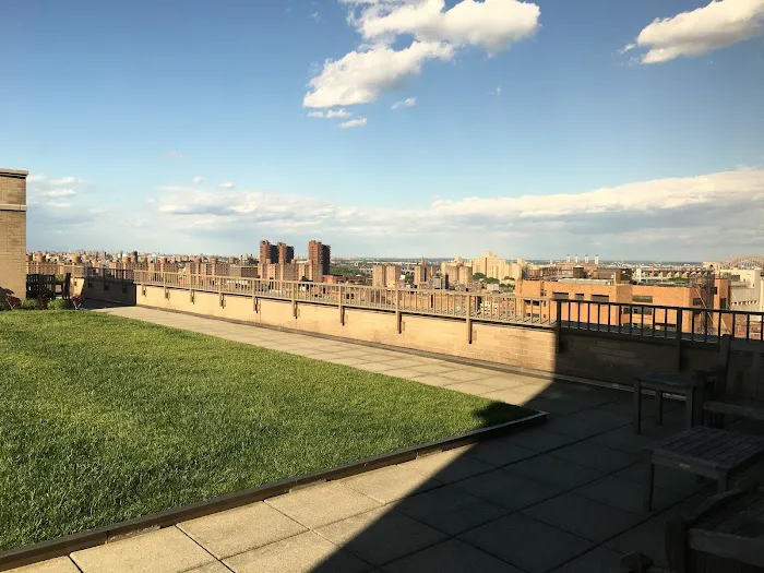 Carnegie Hill Place Picture 5