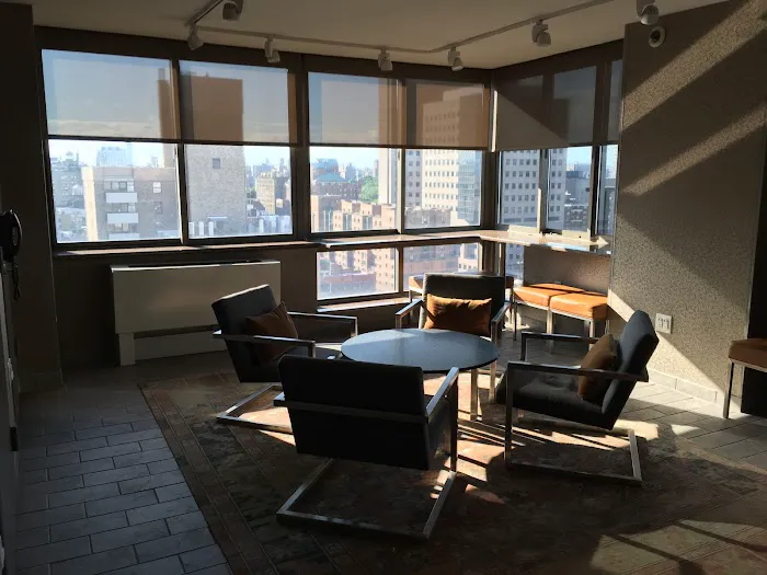 Carnegie Hill Place Picture 4