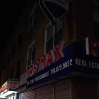 RE/MAX Real Estate Professionals ico