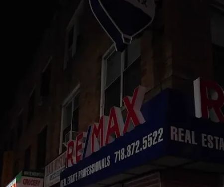 RE/MAX Real Estate Professionals