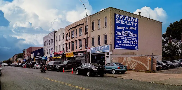 Petros Realty Picture 1