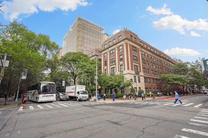 1160 Fifth Avenue Picture 2