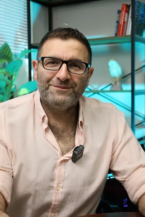 Ayzik Nasimov Real Estate Associate Broker Picture 3