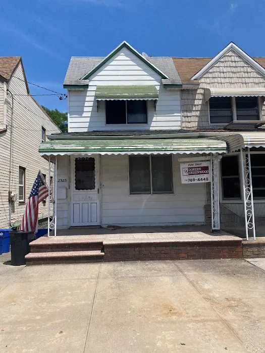 Doreen Greenwood Realty Picture 5