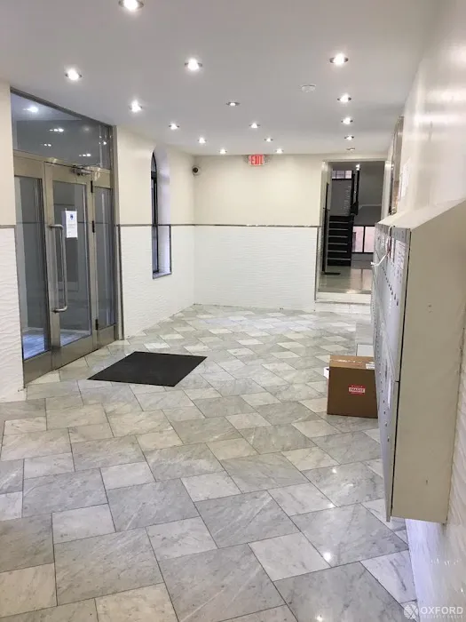 Upper WestSide Leasing Picture 2