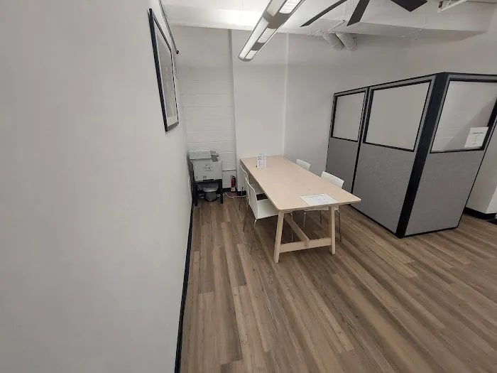 Sage Workspace - Harlem Picture 5