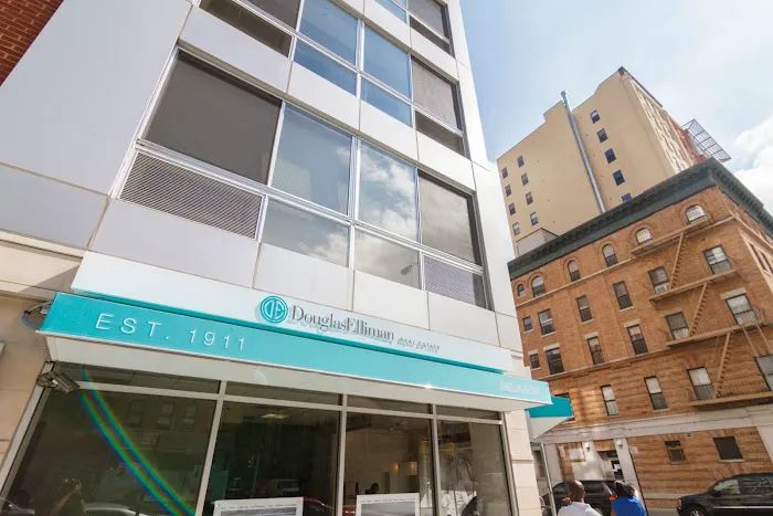 Douglas Elliman Real Estate Office in Harlem New York, NY Picture 4