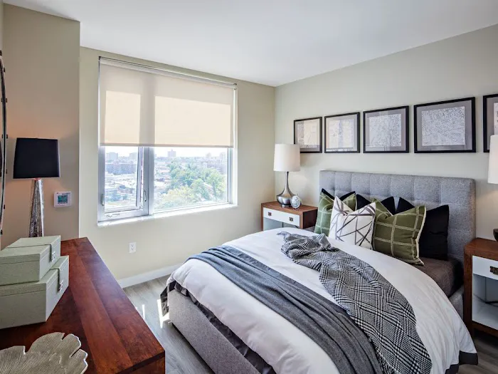 Avalon Brooklyn Bay Picture 9