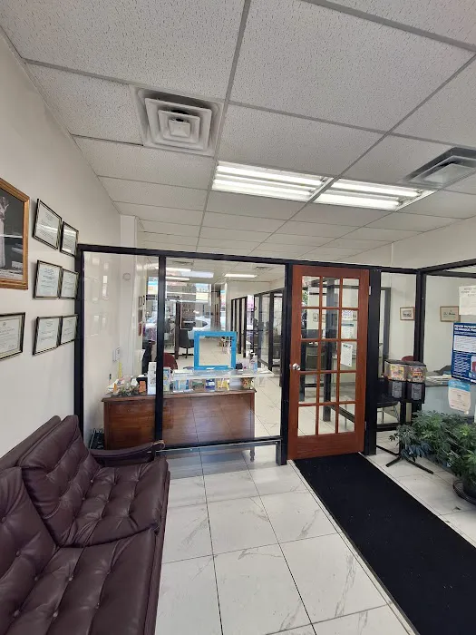 Wakefield Homes Realty Picture 3