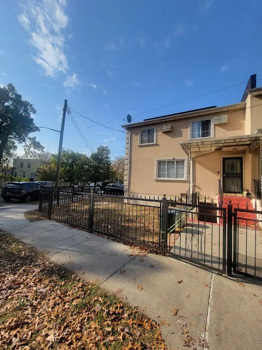 Acshan Realty Picture 5
