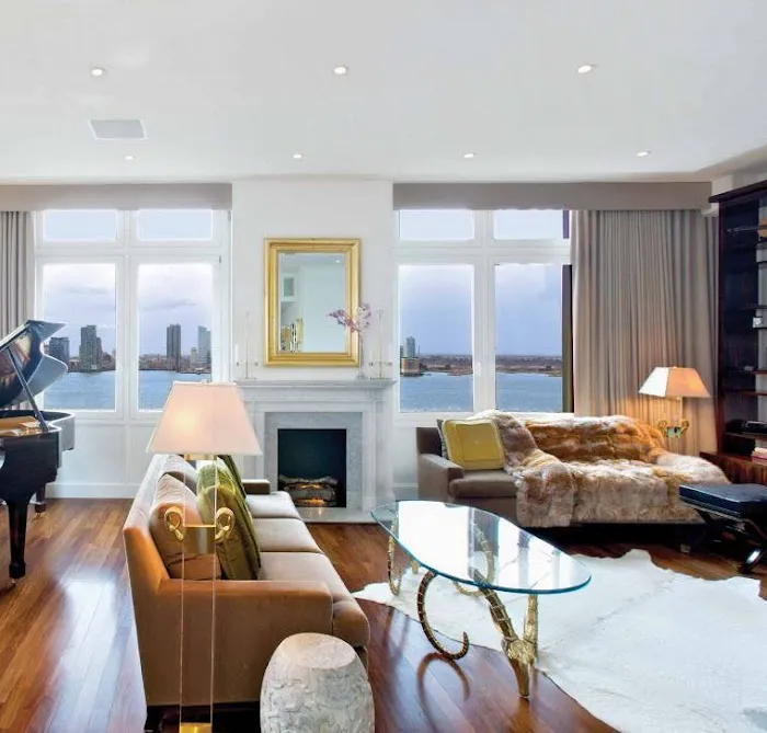 Halstead Property Picture 6