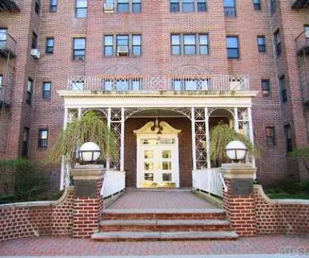 Windsor Terrace At Jamaica Est