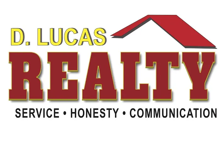D Lucas Realty Picture 3
