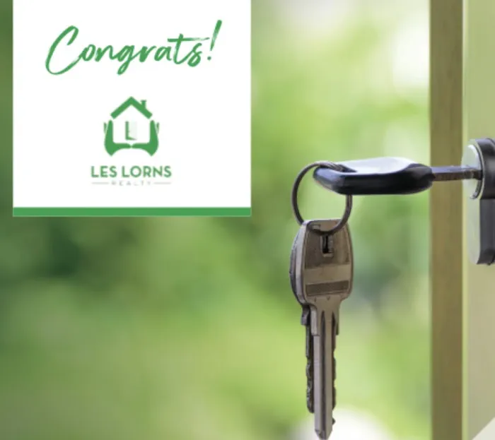 LES LORNS REALTY Picture 1
