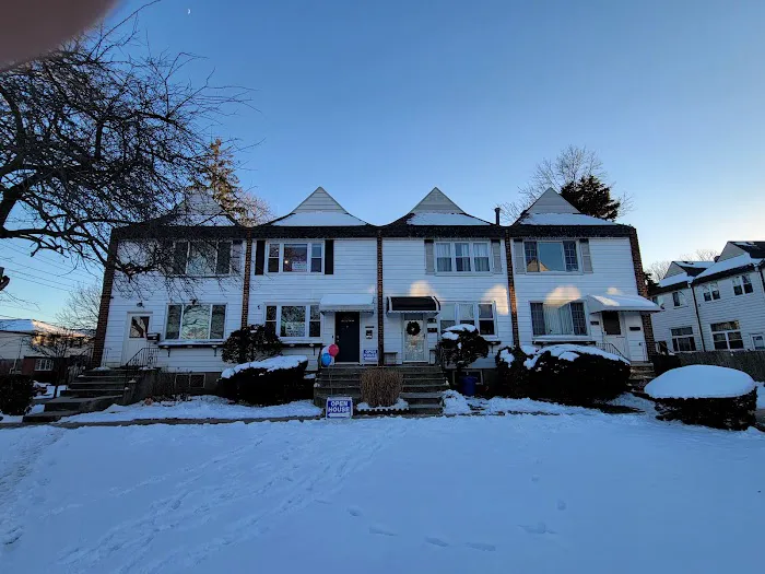 LAUGHTON REALTY Picture 9