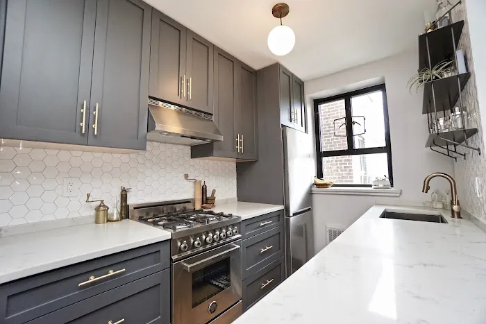 The Bizzarro Agency, New York Real Estate Agents Picture 4