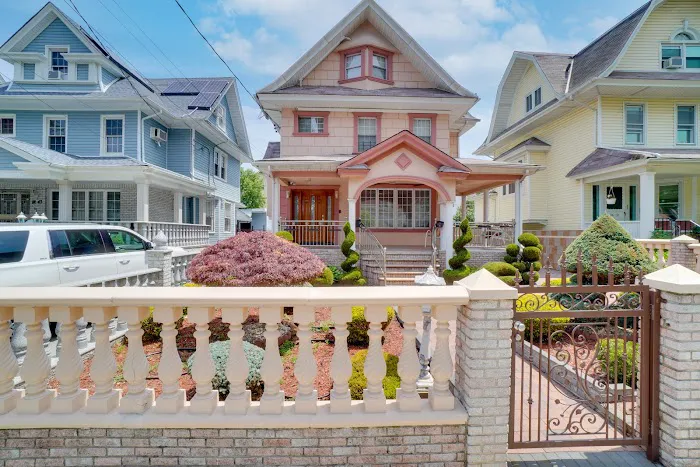 Commerce Realty Group Picture 6