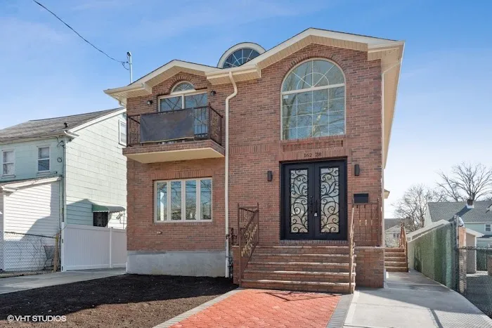 Commerce Realty Group Picture 5