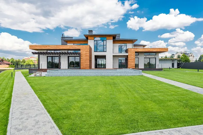 Yanli Zhang Real Estate Professionals eXp Realty Picture 1