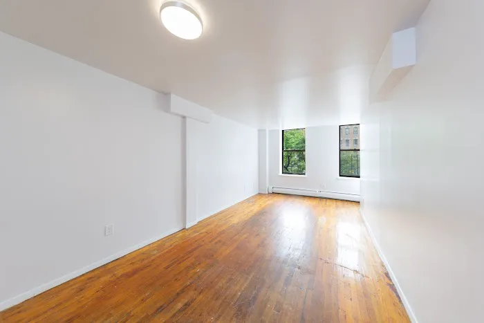 Harlen Apartments Picture 2
