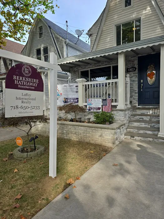 Berkshire Hathaway Laffey International - Queens Village Picture 6